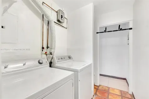 11310 SW 57th Street Miami FL 33173