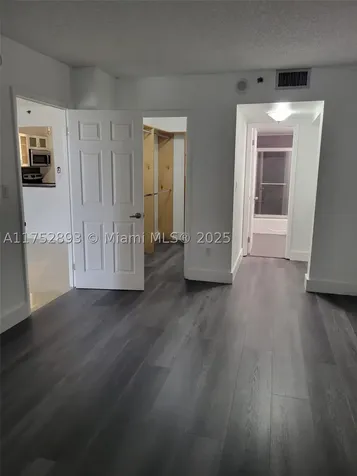 1470 NE 123rd Street North Miami FL 33161