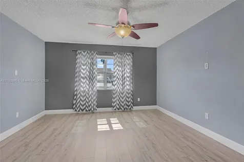 9881 W Fern Lane Miramar FL 33025