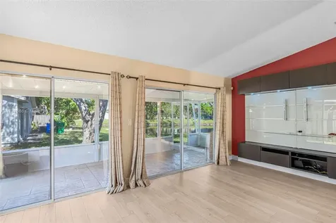 9881 W Fern Lane Miramar FL 33025
