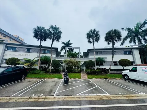 1142 99th Street Bay Harbor Islands FL 33154