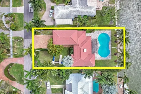 928 Belle Meade Island Drive Miami FL 33138
