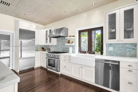 928 Belle Meade Island Drive Miami FL 33138