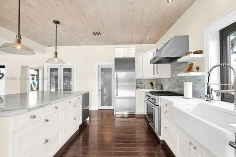 928 Belle Meade Island Drive Miami FL 33138