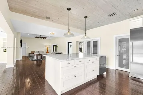 928 Belle Meade Island Drive Miami FL 33138