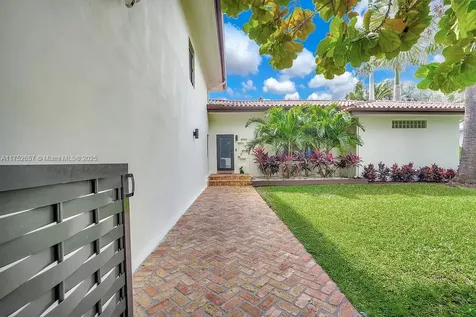 928 Belle Meade Island Drive Miami FL 33138