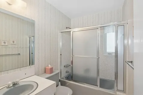 9260 SW 80th Terrace Miami FL 33173