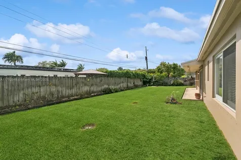 9260 SW 80th Terrace Miami FL 33173