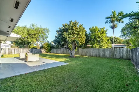 12460 SW 104th Terrace Miami FL 33186