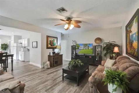 3902 Sanctuary Drive Coral Springs FL 33065