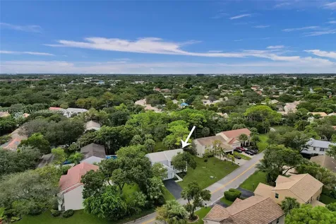 3902 Sanctuary Drive Coral Springs FL 33065