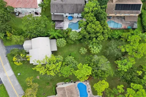 3902 Sanctuary Drive Coral Springs FL 33065