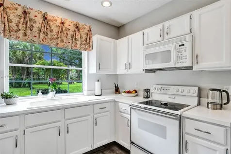 3902 Sanctuary Drive Coral Springs FL 33065