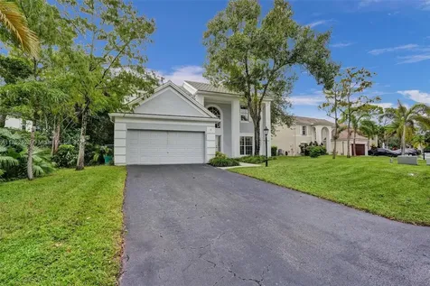 3902 Sanctuary Drive Coral Springs FL 33065