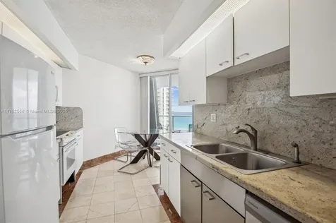 16485 Collins Avenue Sunny Isles Beach FL 33160
