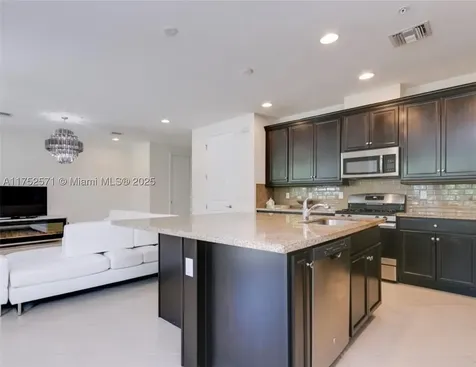 2910 NW 124th Way Sunrise FL 33323