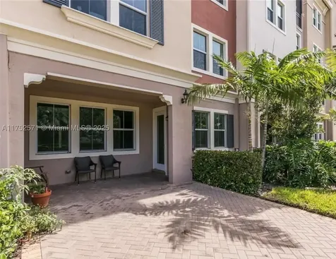 2910 NW 124th Way Sunrise FL 33323
