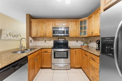 1761 SW 116th Way Miramar FL 33025