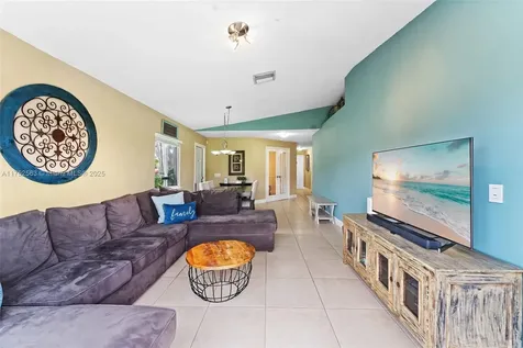 1761 SW 116th Way Miramar FL 33025