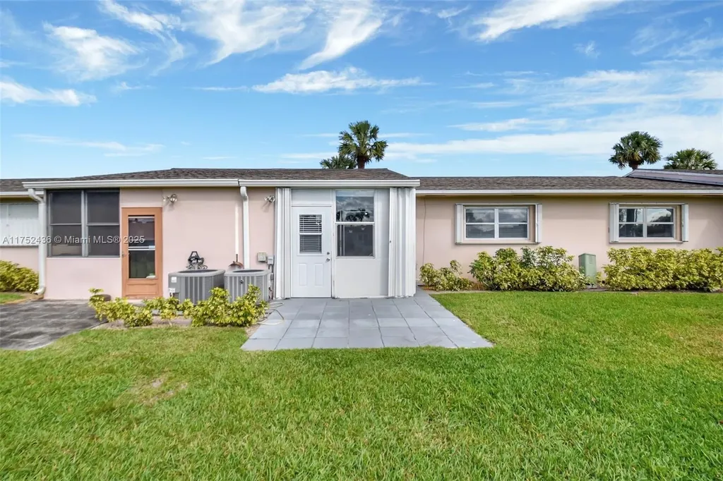 2775 W Dudley Drive W West Palm Beach FL 33415