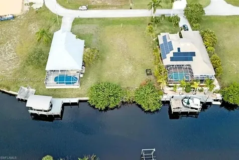 407 NW 33rd Avenue Cape Coral FL 33993
