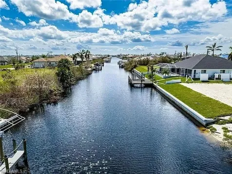 407 NW 33rd Avenue Cape Coral FL 33993