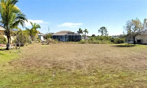 407 NW 33rd Avenue Cape Coral FL 33993