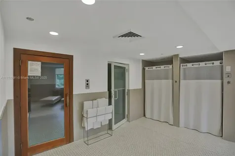 19111 Collins Avenue Sunny Isles Beach FL 33160