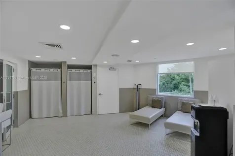 19111 Collins Avenue Sunny Isles Beach FL 33160
