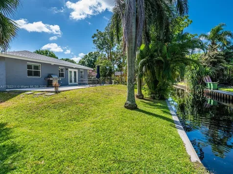 1801 SW 28th Way Fort Lauderdale FL 33312