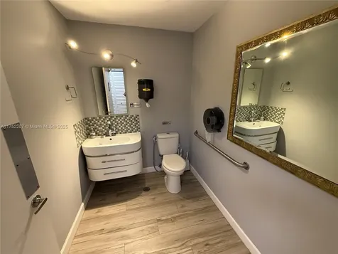 11467 NW 34th Street Doral FL 33178