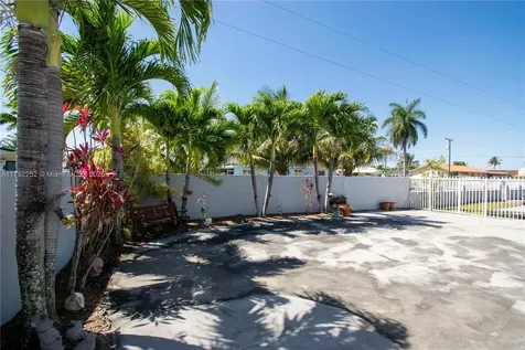 455 SW 121st Avenue Miami FL 33184