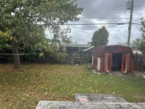 8340 SW 44th Street Miami FL 33155