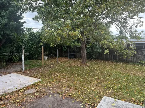 8340 SW 44th Street Miami FL 33155
