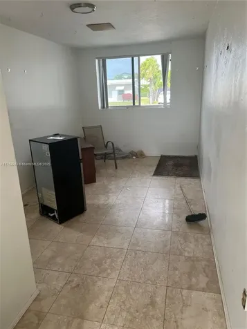 8340 SW 44th Street Miami FL 33155