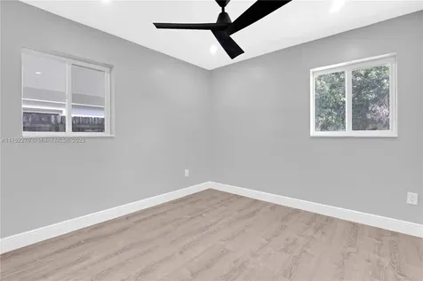 5300 NW 181st Terrace Miami Gardens FL 33055
