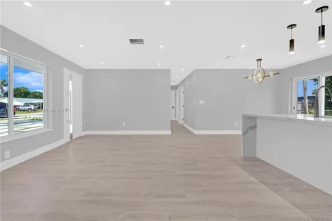 5300 NW 181st Terrace Miami Gardens FL 33055