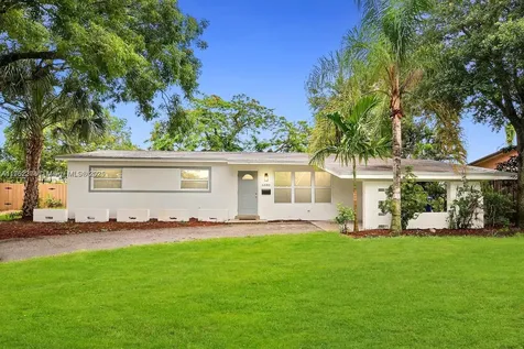 6880 SW 5th Court Pembroke Pines FL 33023
