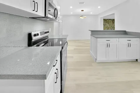6880 SW 5th Court Pembroke Pines FL 33023