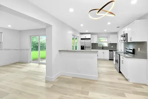 6880 SW 5th Court Pembroke Pines FL 33023