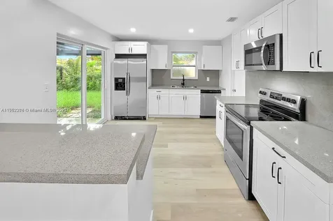 6880 SW 5th Court Pembroke Pines FL 33023