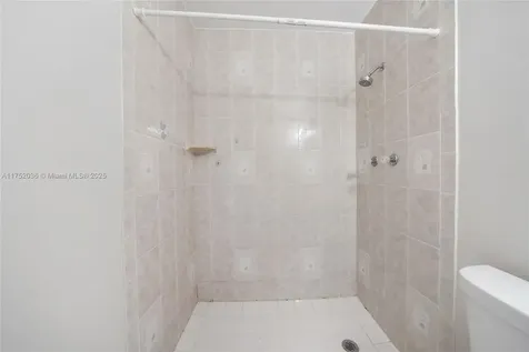 4241 SW 39th Street West Park FL 33023