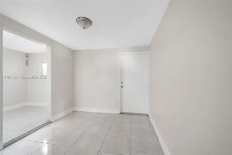 4241 SW 39th Street West Park FL 33023