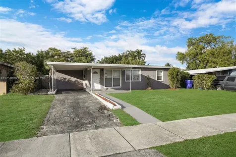 4241 SW 39th Street West Park FL 33023