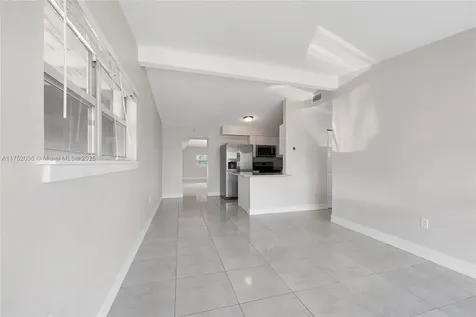 4241 SW 39th Street West Park FL 33023