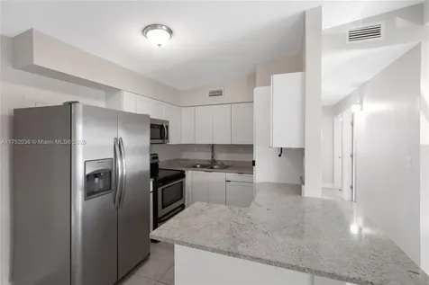 4241 SW 39th Street West Park FL 33023