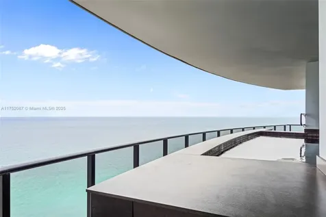 18555 Collins Avenue Sunny Isles Beach FL 33160