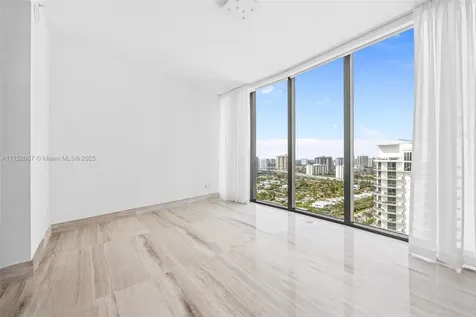 18555 Collins Avenue Sunny Isles Beach FL 33160