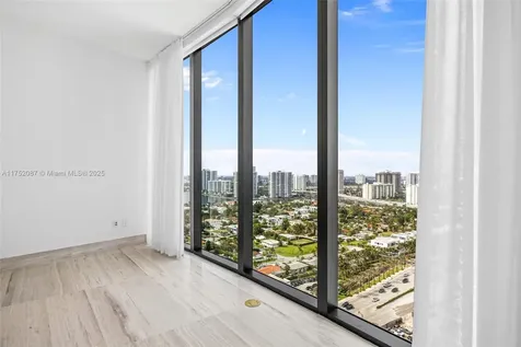 18555 Collins Avenue Sunny Isles Beach FL 33160