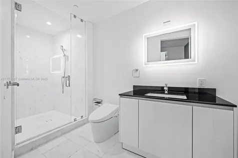 18555 Collins Avenue Sunny Isles Beach FL 33160